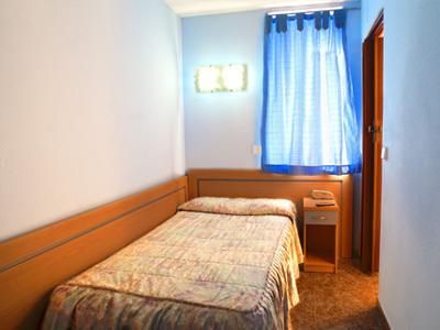 Hostal Xarau Cerdanyola del Valles Rom bilde